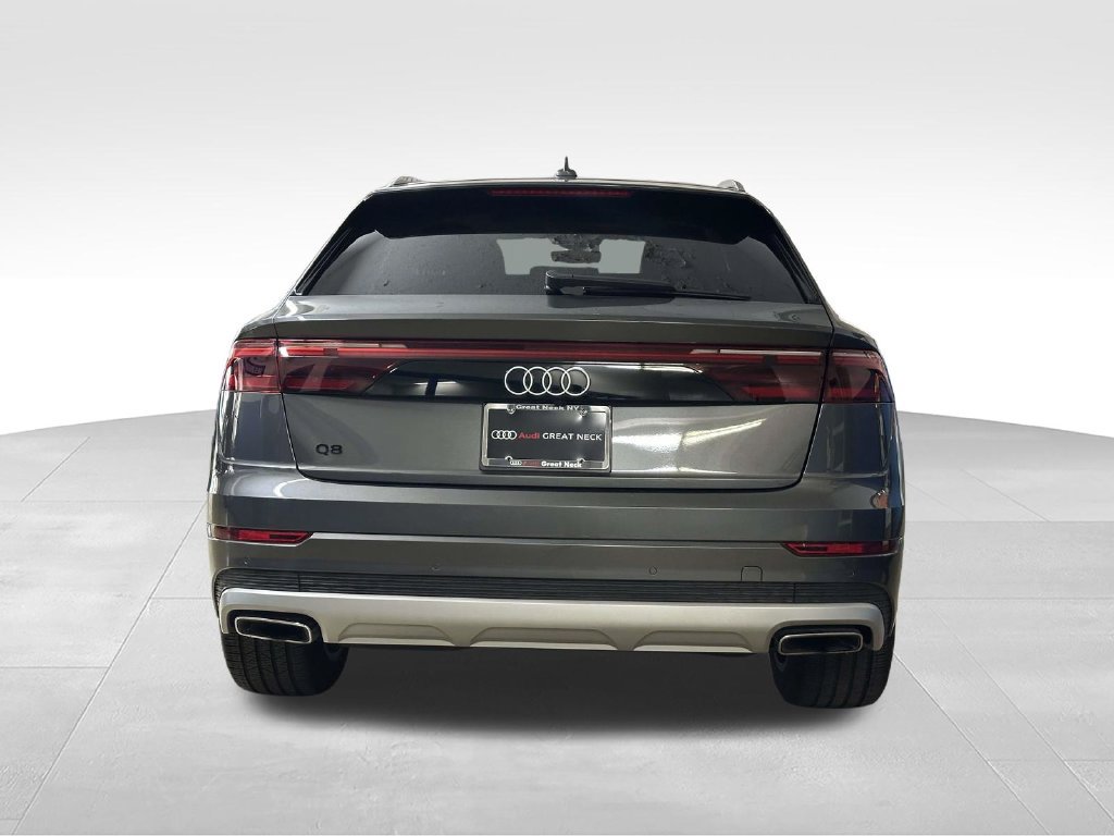 Used 2025 Audi Q8 Premium w/ Convenience Package AWD/4WD image 32