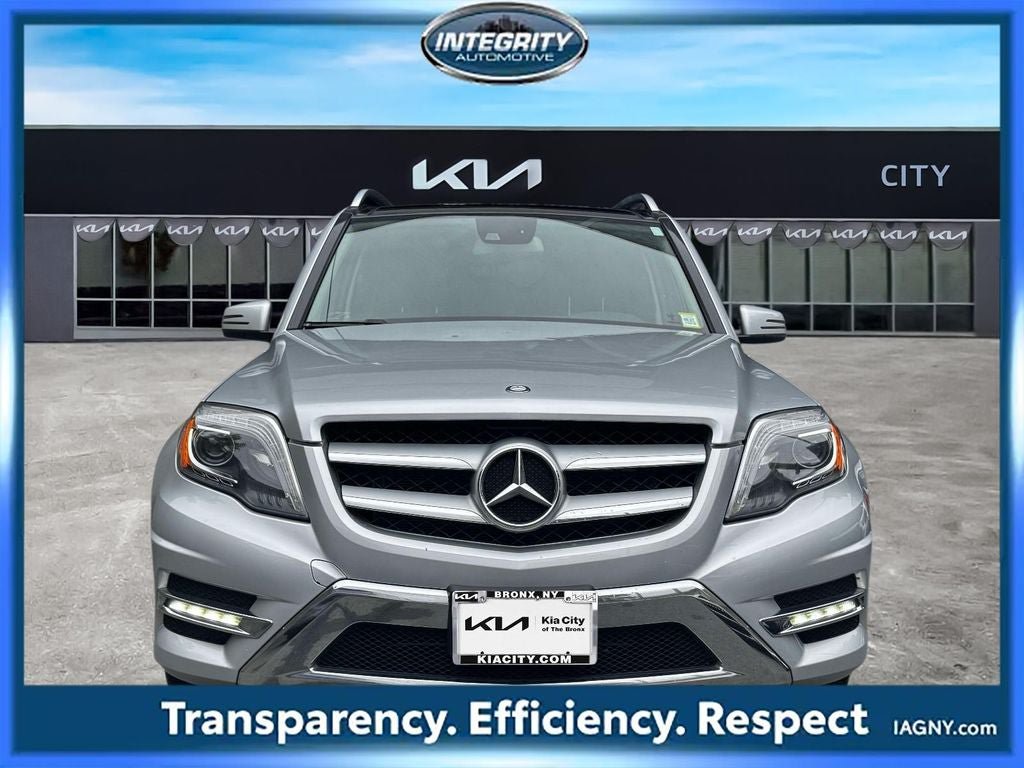 Used 2015 Mercedes-Benz GLK 350 4MATIC image 2