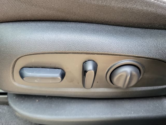 Certified 2024 Chevrolet Equinox LS w/ LS Convenience Package FWD image 18