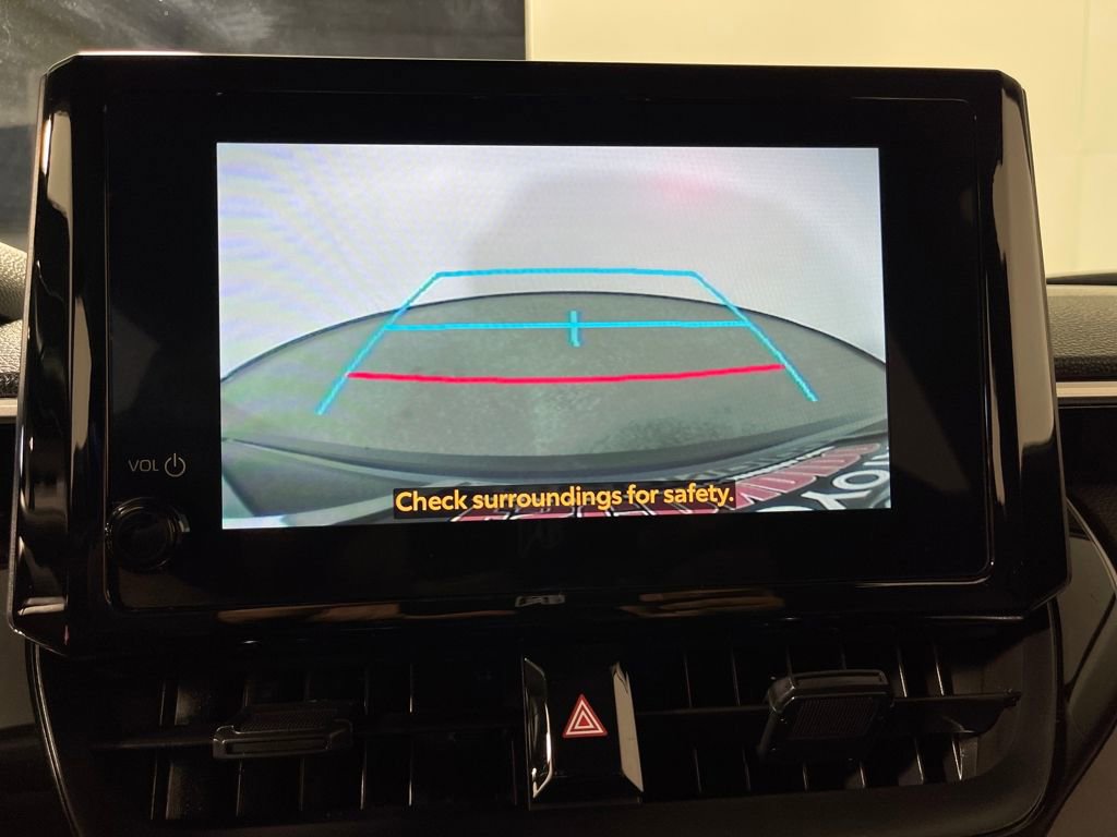 Used 2025 Toyota Corolla Cross LE image 21