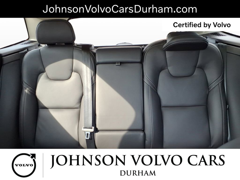 Certified 2023 Volvo XC60 B5 Ultimate w/ Climate Package image 26