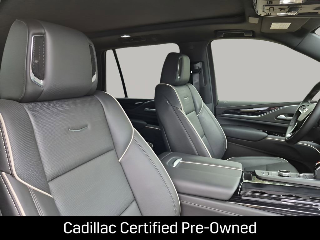 Certified 2024 Cadillac Escalade Sport w/ LPO, ONYX Package AWD/4WD image 19
