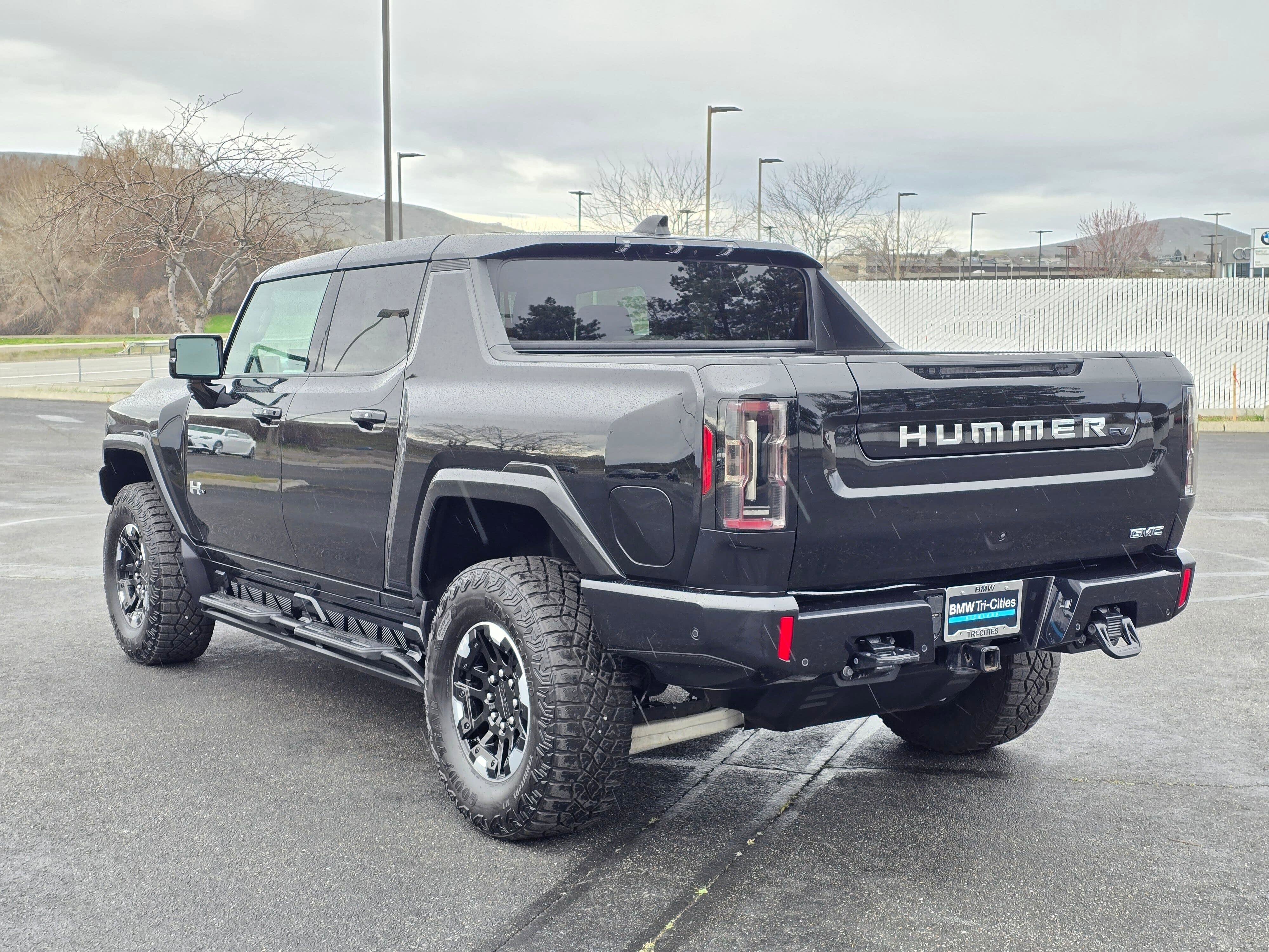Used 2024 GMC Hummer EV 2X w/ Extreme Off-Road Package image 4