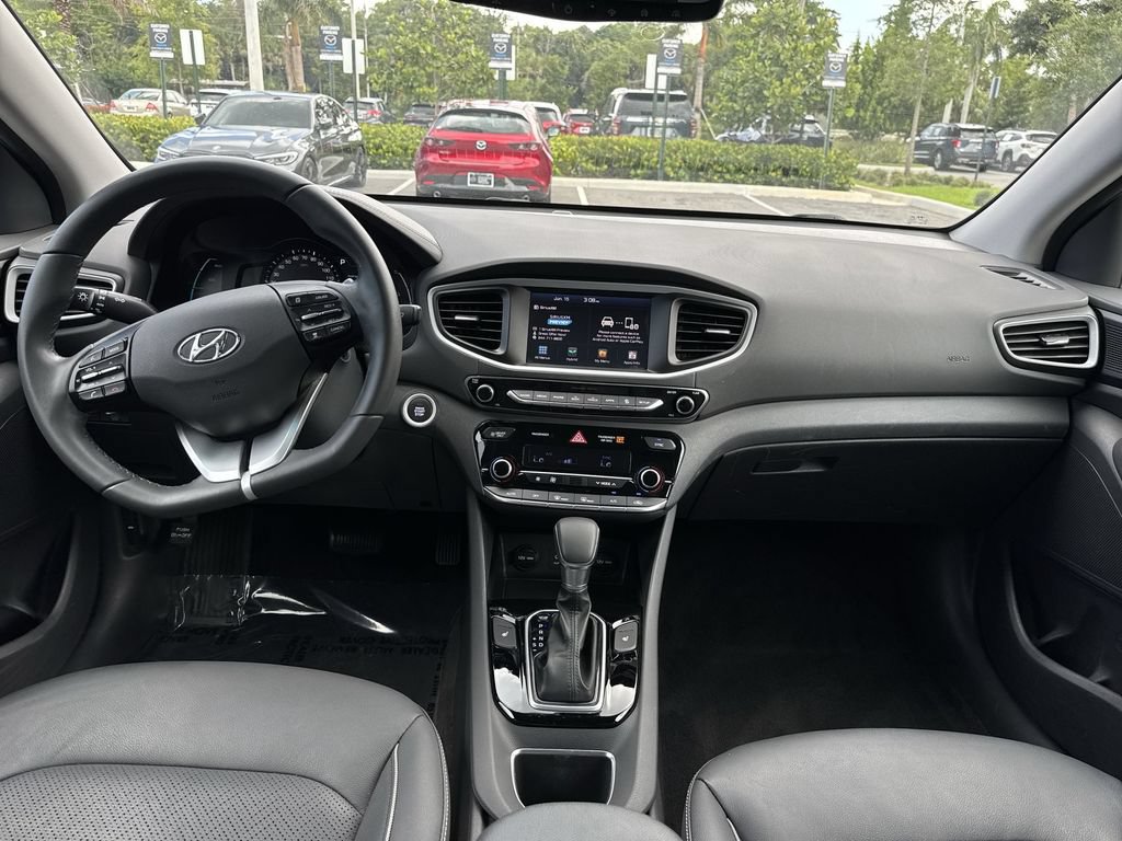 Used 2019 Hyundai Ioniq Limited FWD image 14