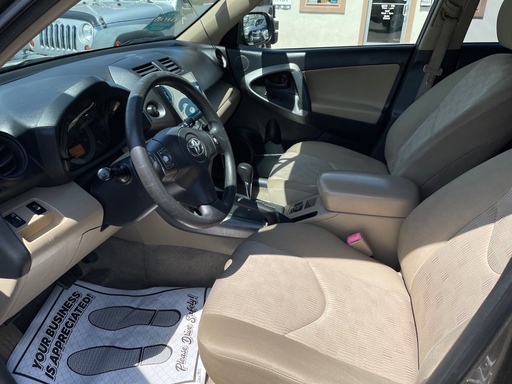 Used 2012 Toyota RAV4 4WD w/ Value Pkg image 9