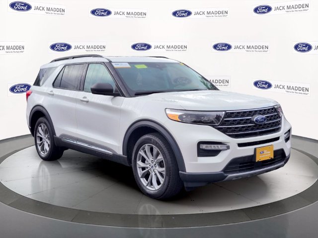 Certified 2023 Ford Explorer XLT w/ Equipment Group 202A AWD/4WD image 7