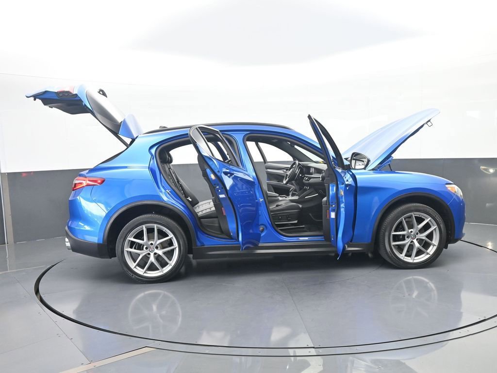 Used 2018 Alfa Romeo Stelvio Ti Sport image 73
