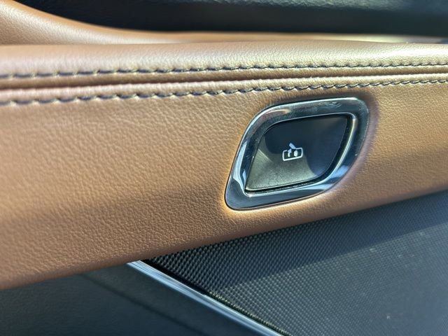 Used 2021 Lincoln Aviator Reserve w/ Class IV Trailer Tow Package image 28