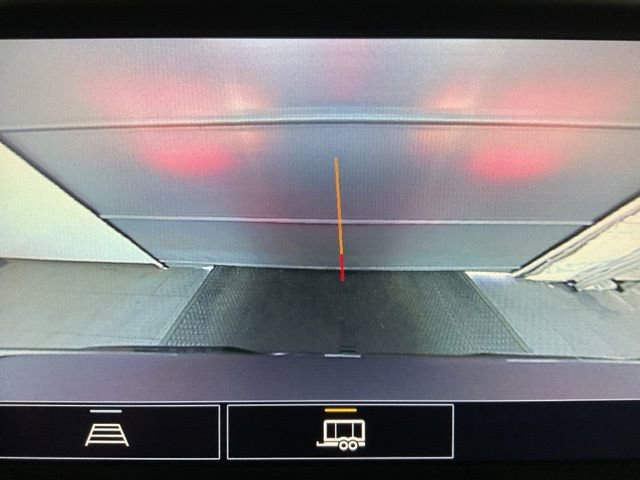 Certified 2021 Chevrolet Silverado 1500 LT w/ Convenience Package II AWD/4WD image 19