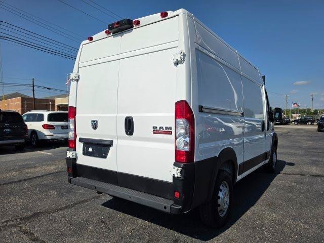 Used 2022 RAM ProMaster 2500 w/ Driver Convenience Group FWD image 5