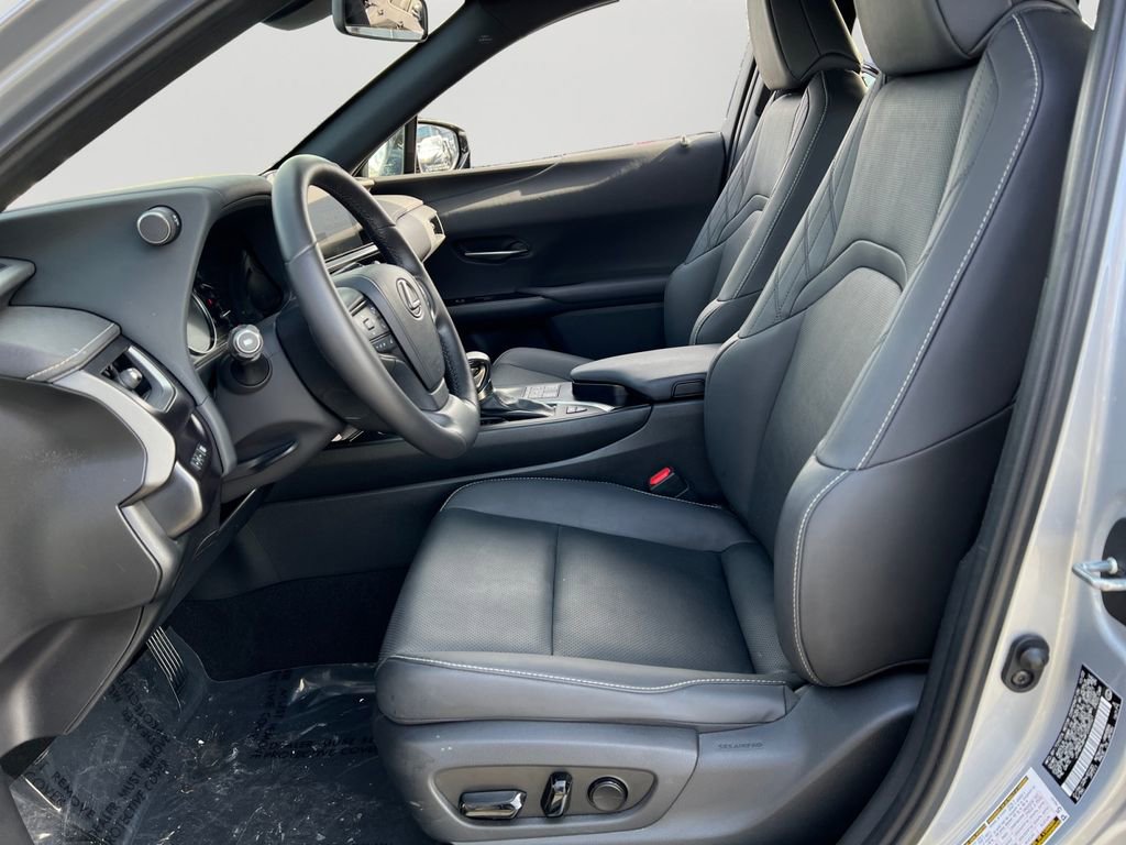 Used 2023 Lexus UX 250h F Sport image 14