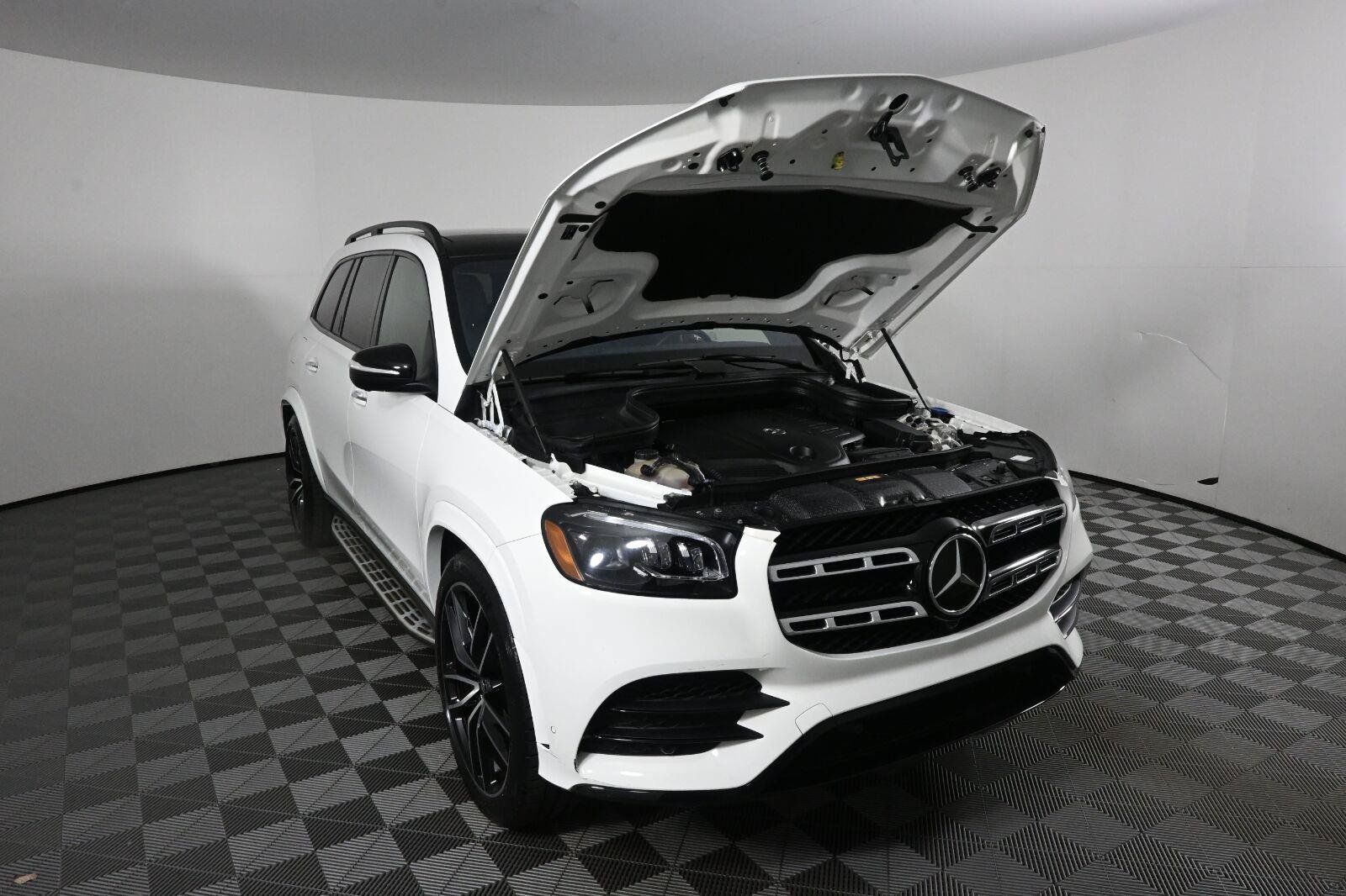 Certified 2022 Mercedes-Benz GLS 450 4MATIC image 34