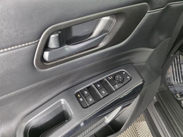 Used 2024 Nissan Pathfinder S AWD/4WD image 43