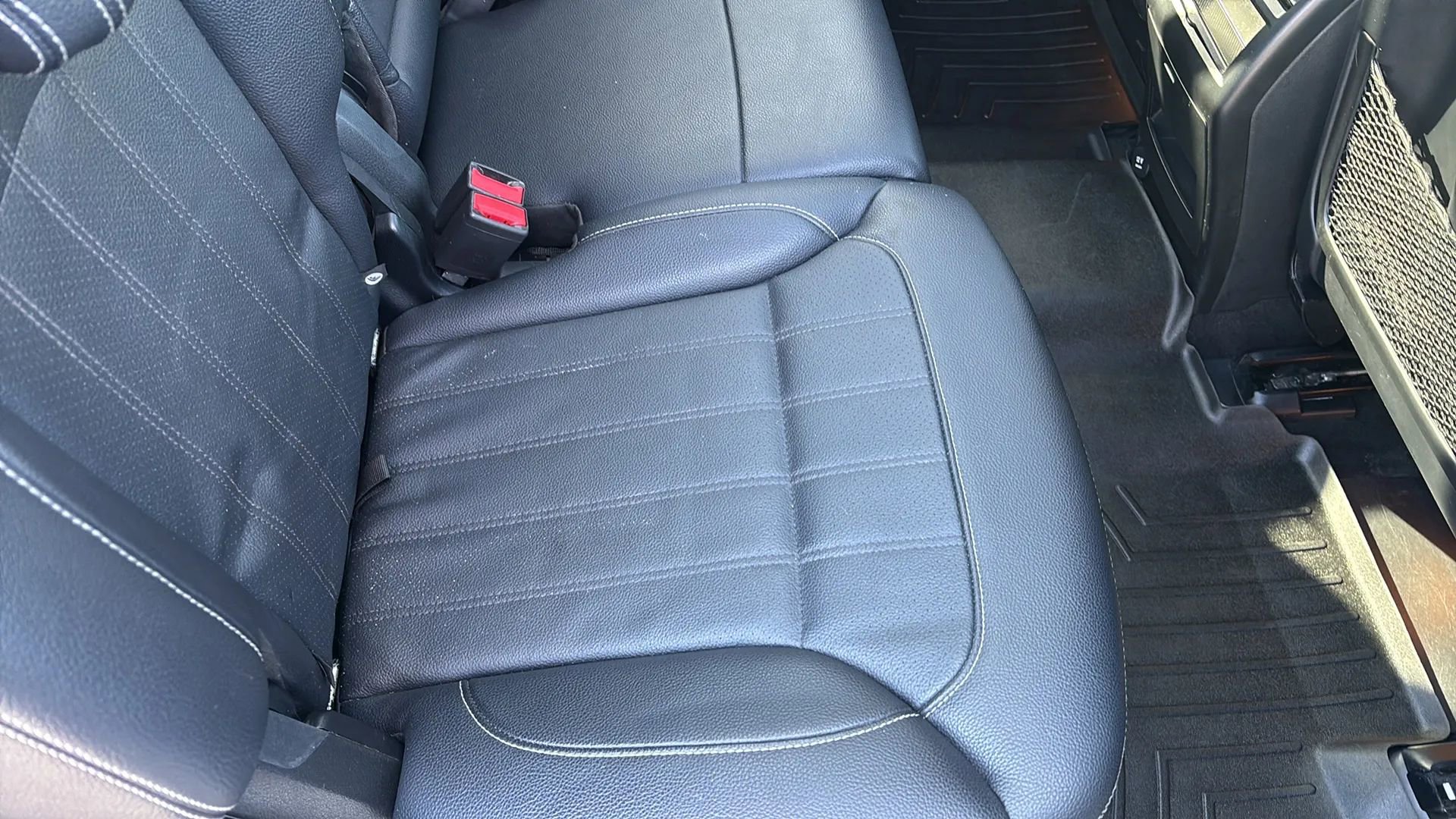 Used 2015 Mercedes-Benz GL 450 4MATIC image 36