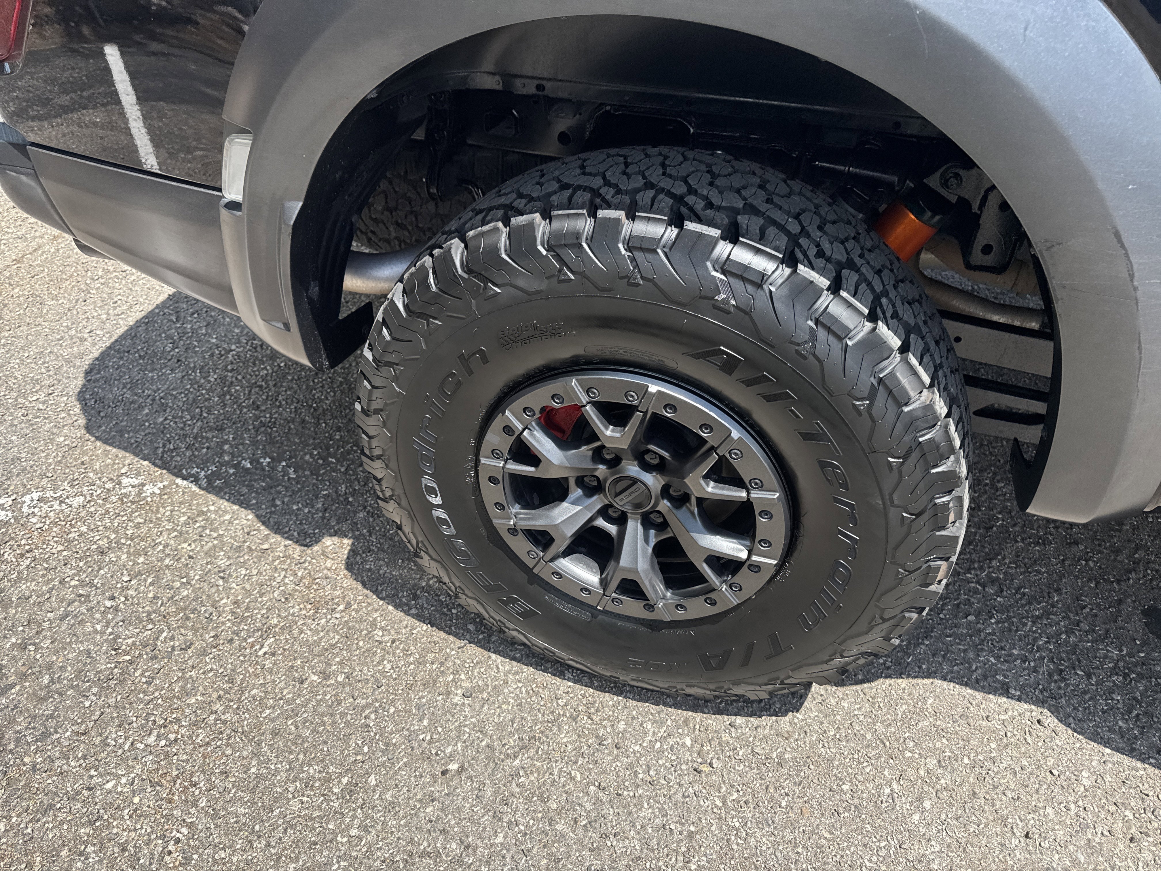 Used 2022 Ford F150 Raptor w/ Raptor 37 Performance Package AWD/4WD image 9