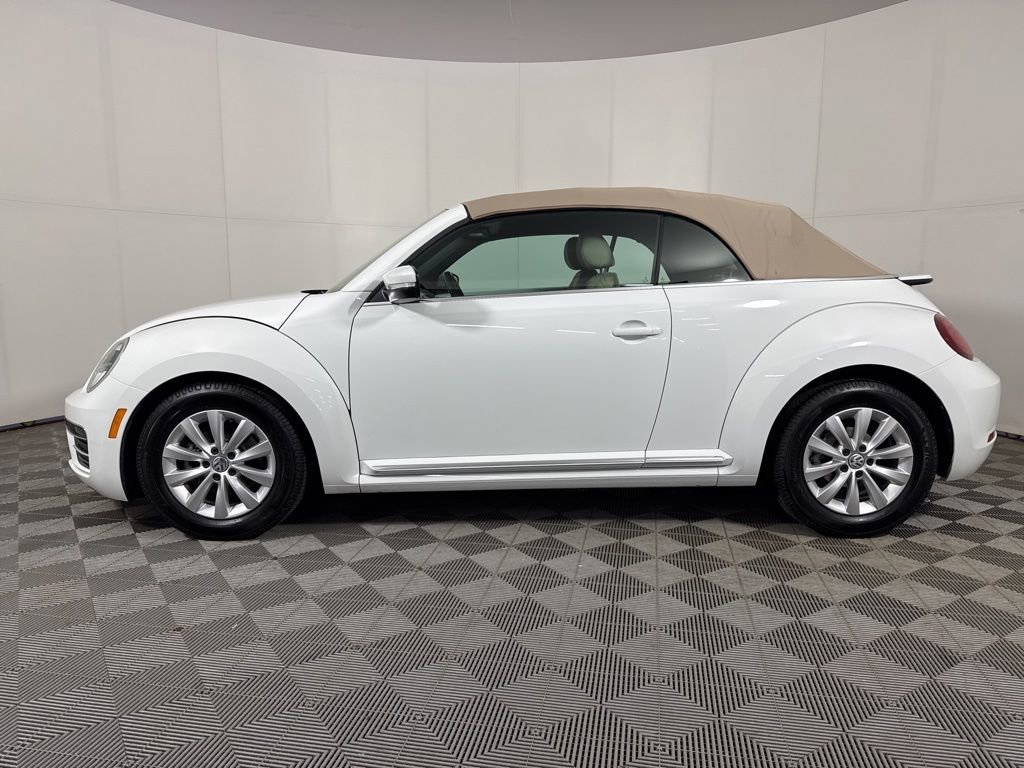 Used 2019 Volkswagen Beetle 2.0T S FWD image 2