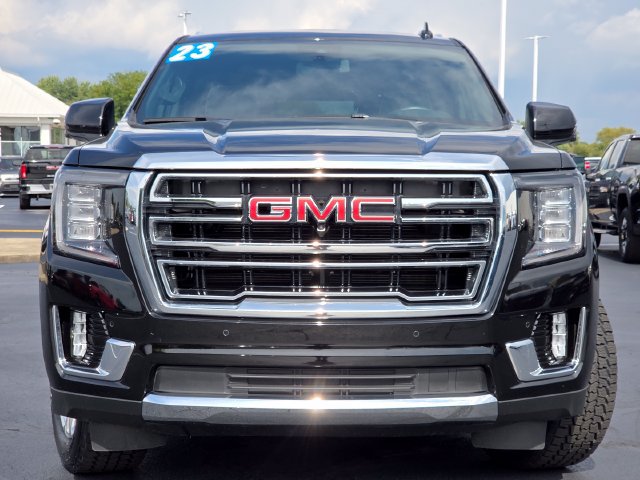 Used 2023 GMC Yukon SLT w/ SLT Luxury Package AWD/4WD image 14
