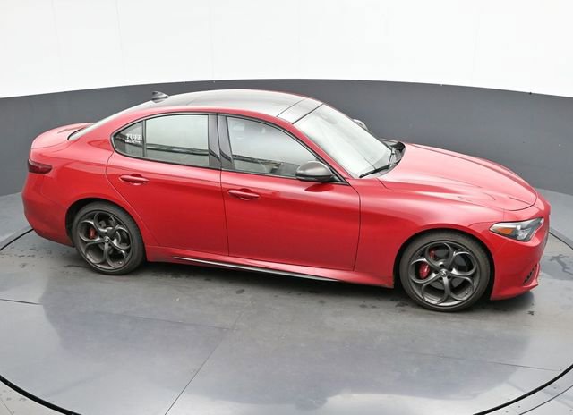 Used 2019 Alfa Romeo Giulia Ti image 19