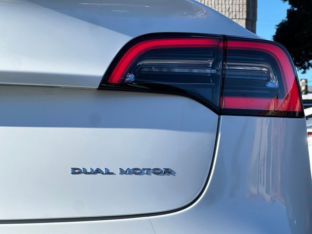 Used 2020 Tesla Model 3 Long Range image 10