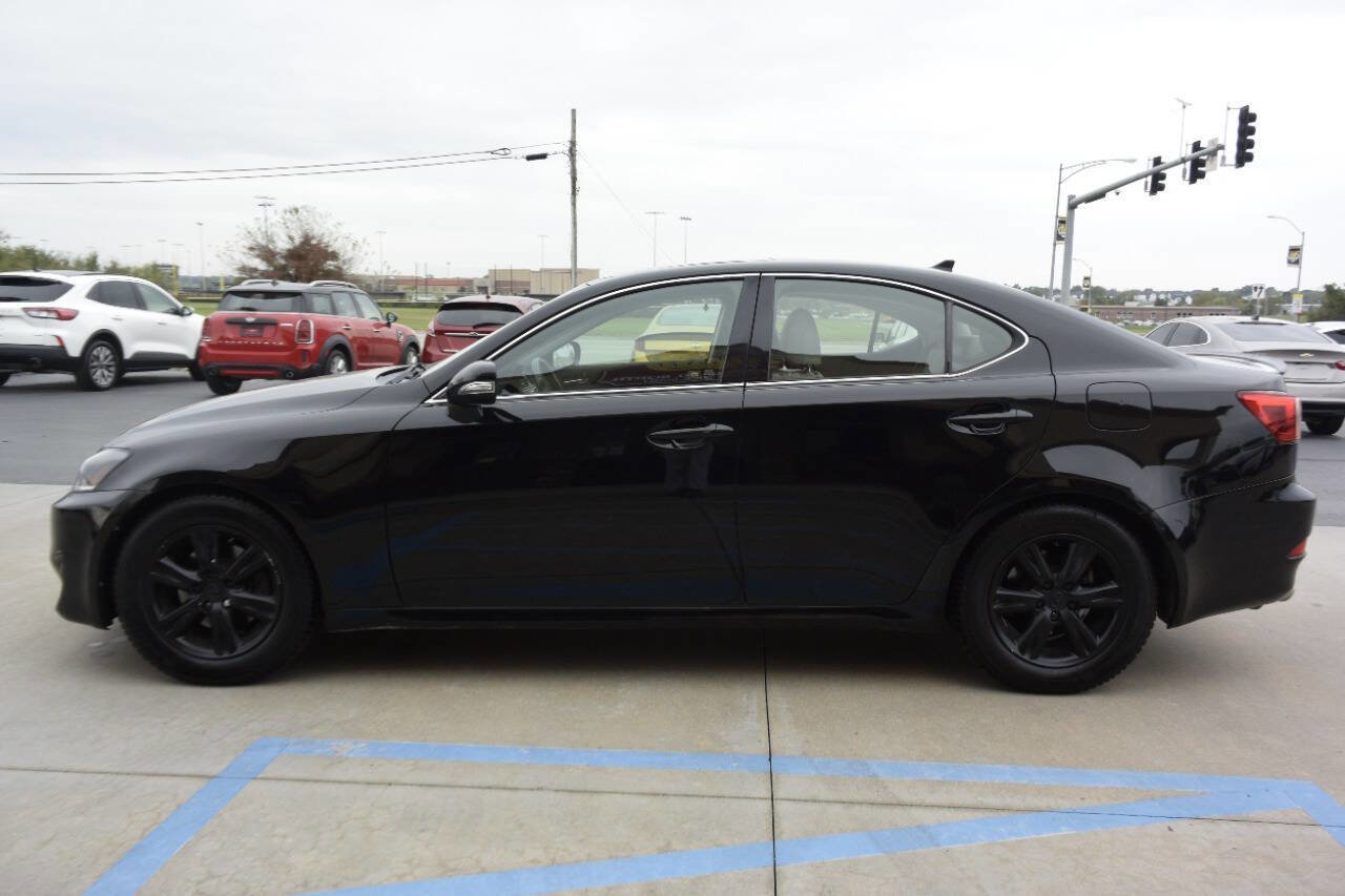Used 2011 Lexus IS 250 image 2