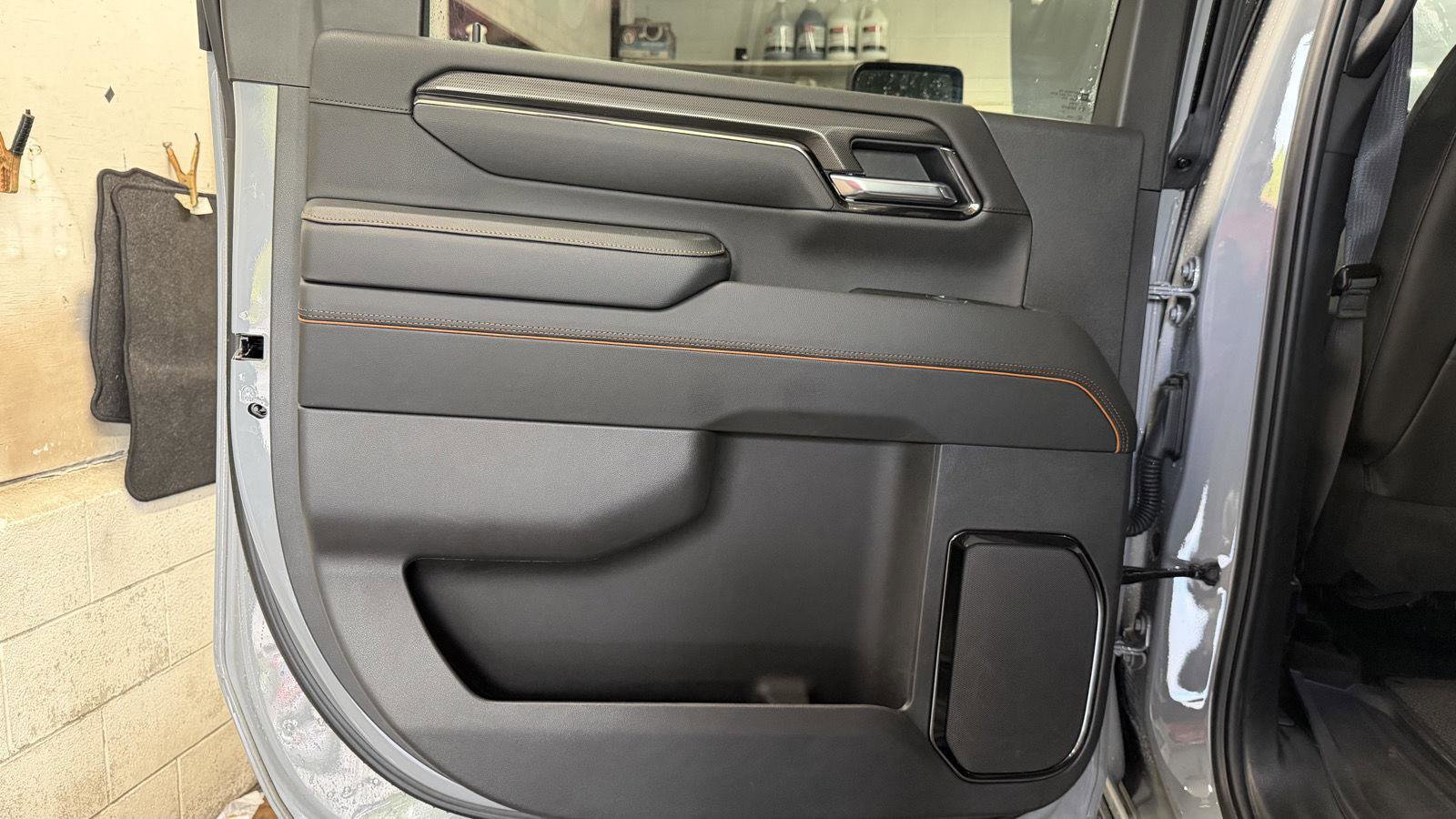 Used 2025 GMC Sierra 2500 AT4 w/ AT4 Premium Plus Package image 16