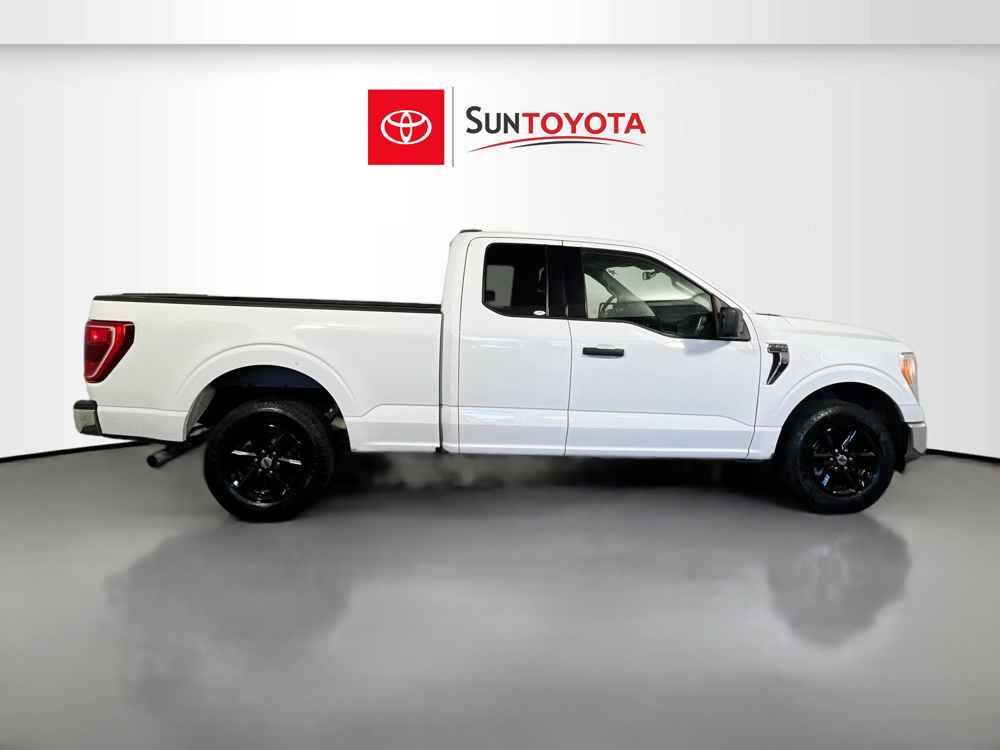 Used 2022 Ford F150 XLT w/ Equipment Group 301A Mid image 2