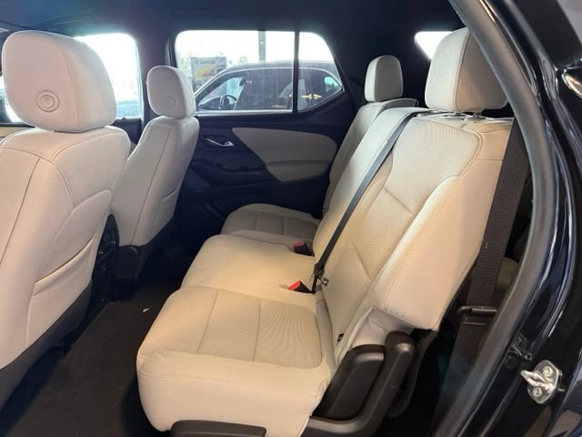 Used 2022 Chevrolet Traverse LS FWD image 22