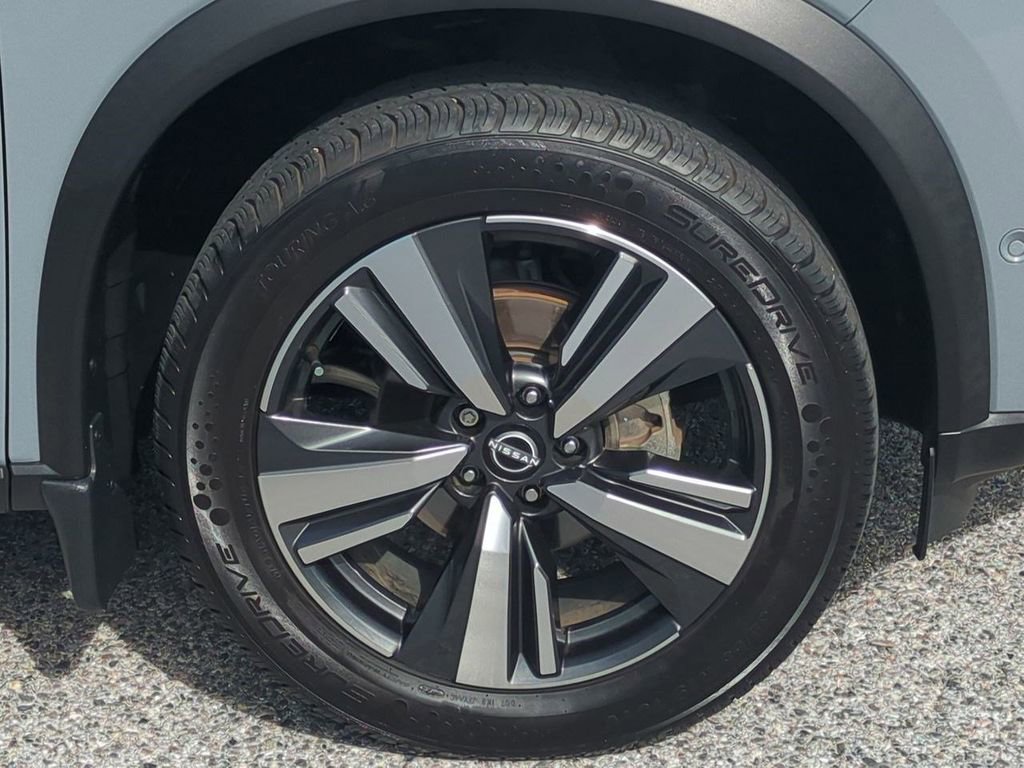 Certified 2023 Nissan Rogue Platinum w/ Platinum Premium Package image 11