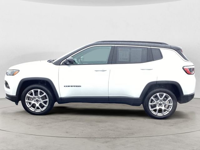 Certified 2025 Jeep Compass Limited image 2