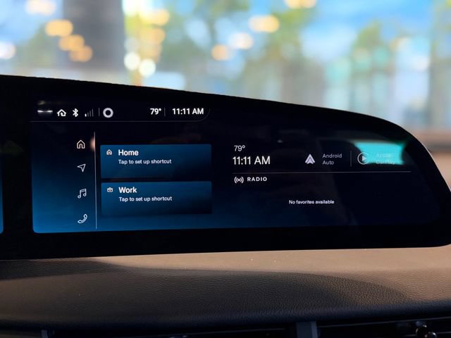 Used 2025 Lucid Air Touring AWD/4WD image 31