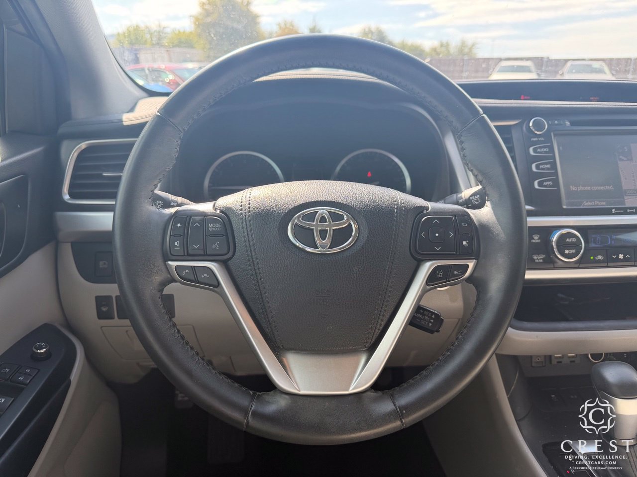 Used 2019 Toyota Highlander XLE FWD image 15