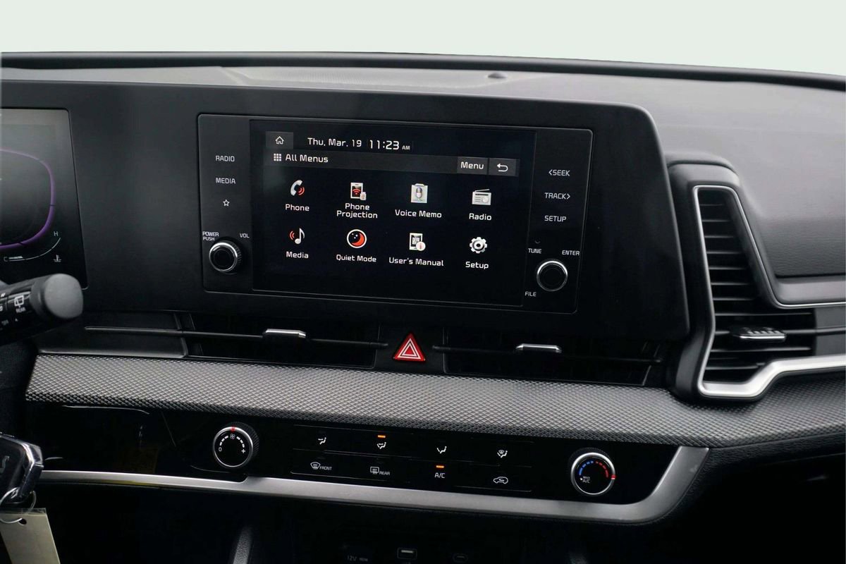 Used 2025 Kia Sportage LX image 20