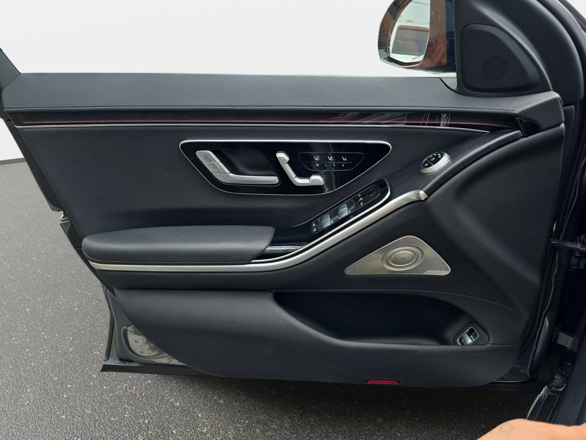 Certified 2023 Mercedes-Benz S 500 4MATIC image 26