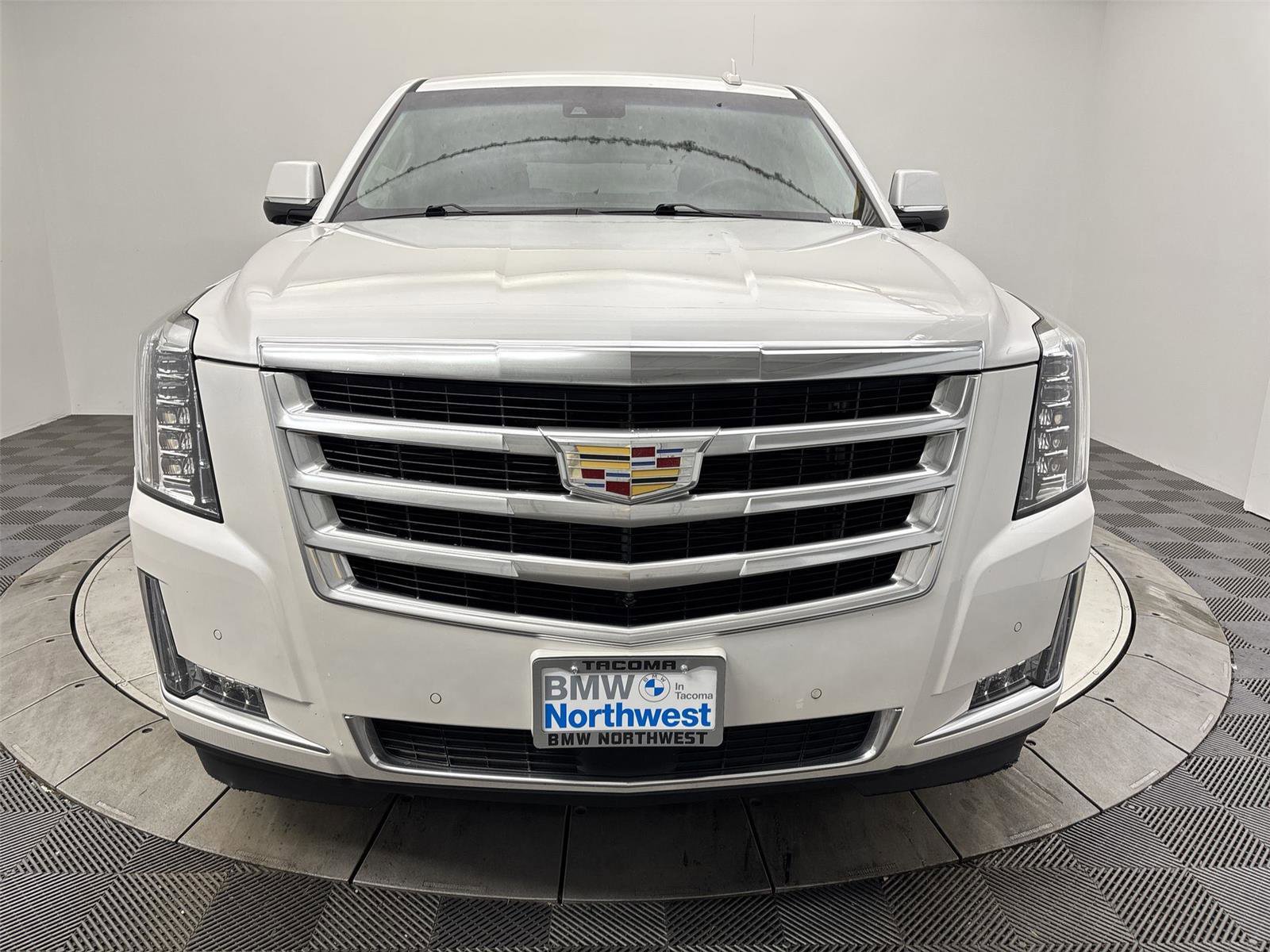 Used 2016 Cadillac Escalade Premium AWD/4WD image 14
