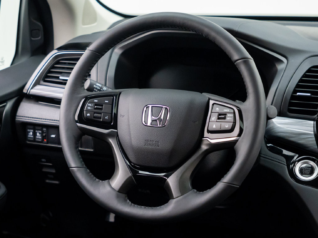Used 2026 Honda Odyssey Elite image 13