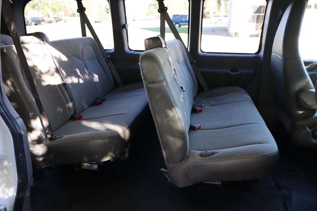 Used 2017 Chevrolet Express 2500 LS image 20