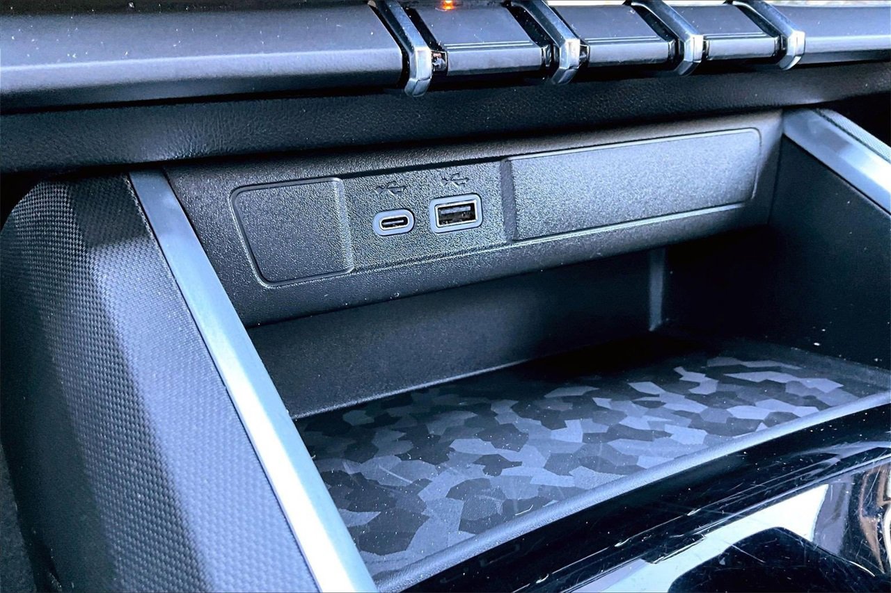 Used 2025 Chevrolet Colorado Trail Boss image 17