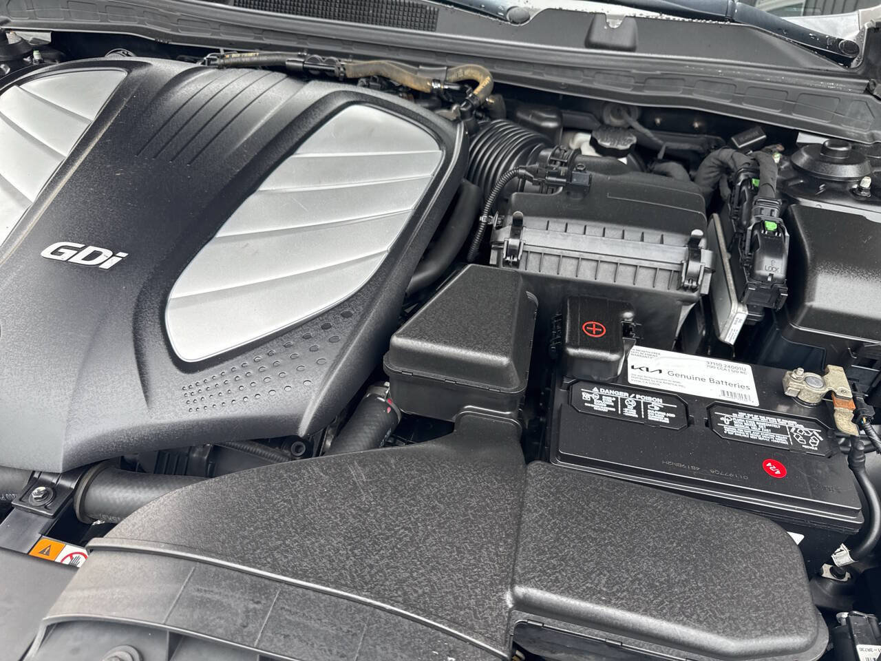 Used 2015 Kia Cadenza Premium w/ Technology Package FWD image 12