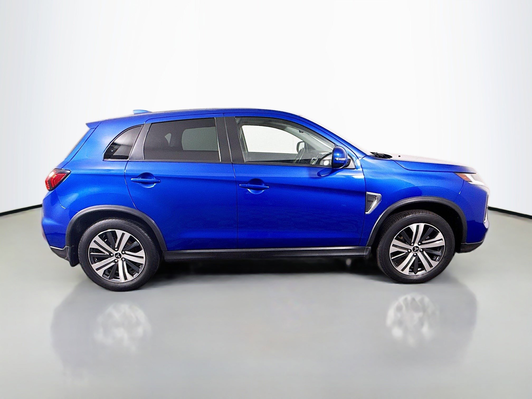 Used 2022 Mitsubishi Outlander Sport SE image 11