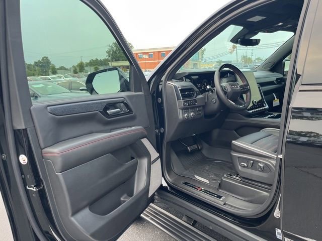 New 2025 GMC Yukon AT4 Ultimate image 4