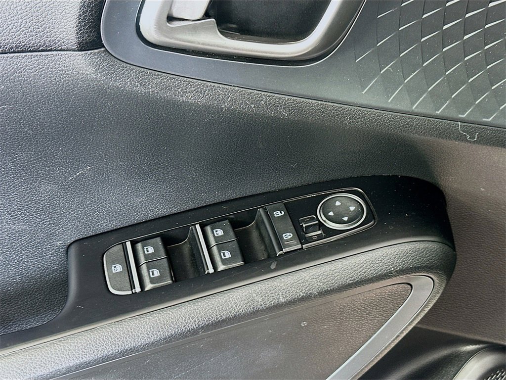 Used 2020 Kia Soul GT-Line w/ GT 2.0L Power Sunroof Package image 17