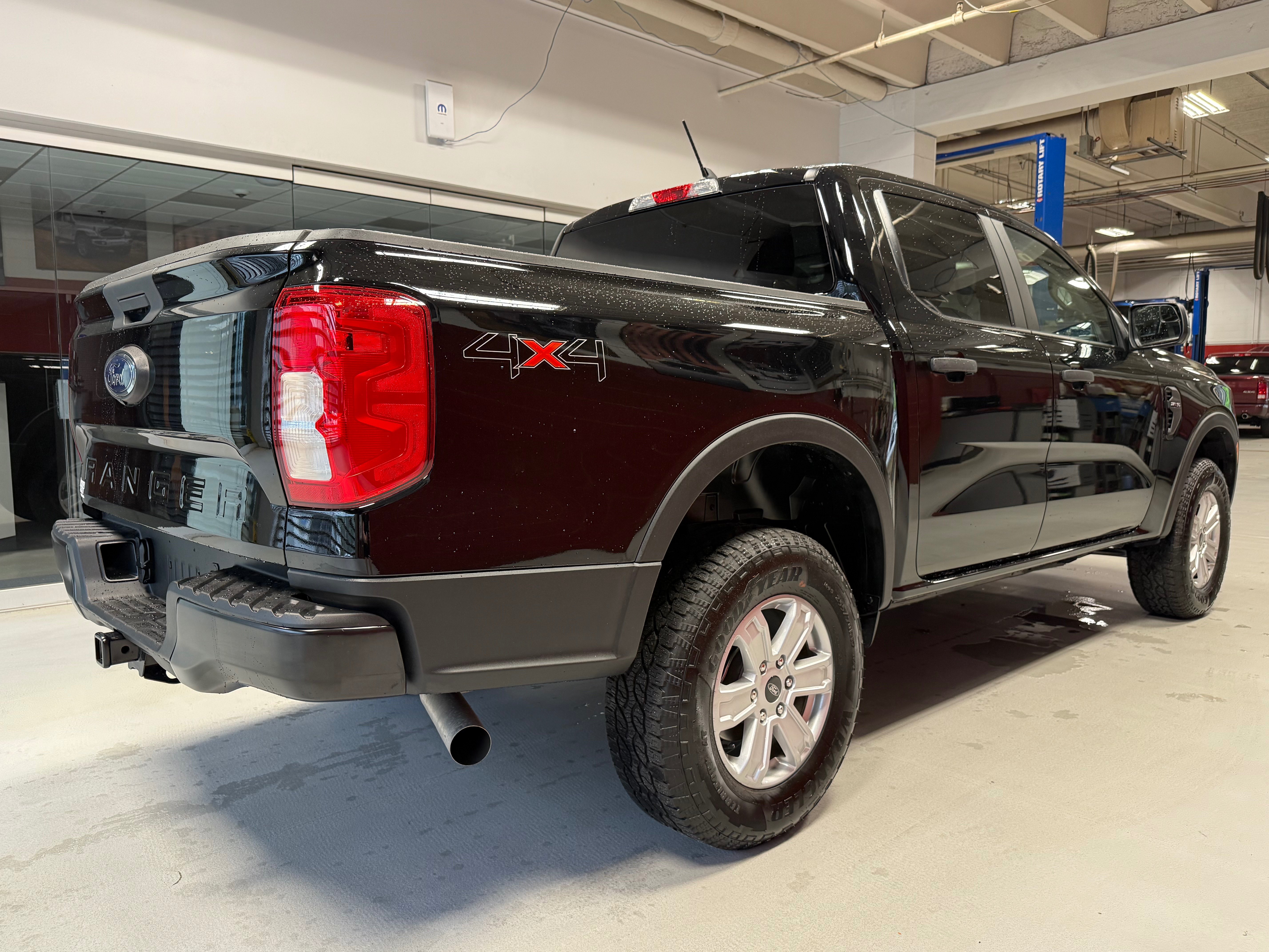Used 2025 Ford Ranger XL w/ Trailer Tow Package AWD/4WD image 9
