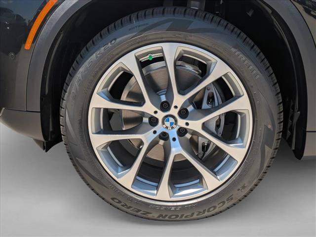 New 2026 BMW X5 xDrive40i w/ Climate Comfort Package AWD/4WD image 10