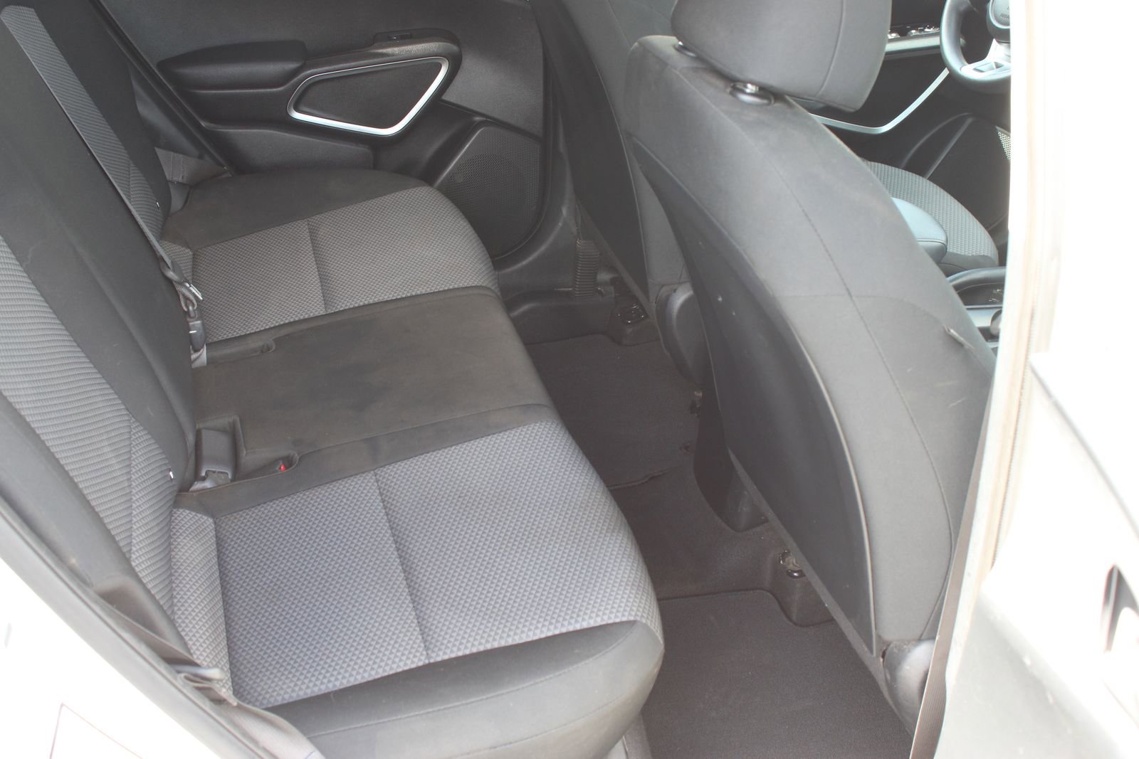 Used 2022 Kia Soul LX w/ Technology Package image 23