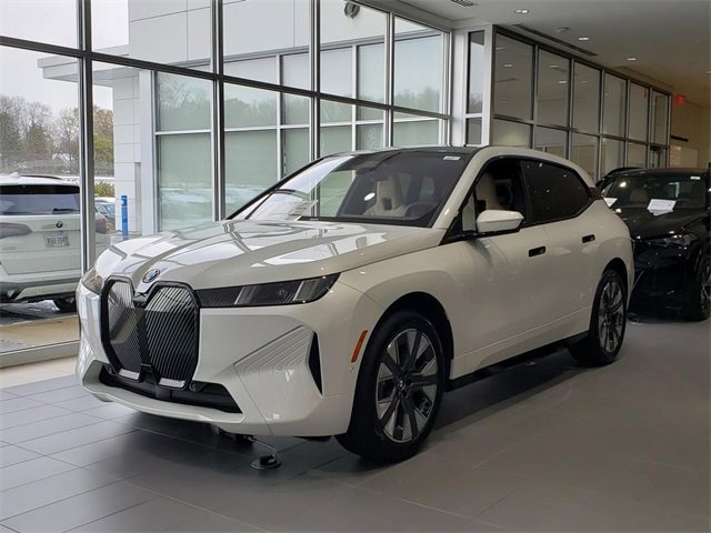 New 2026 BMW iX xDrive45 image 1