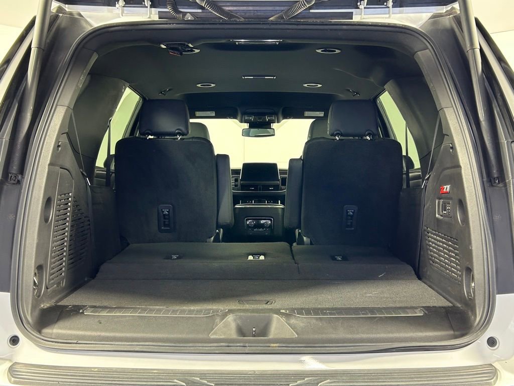 Used 2023 Chevrolet Tahoe Z71 w/ Luxury Package AWD/4WD image 16