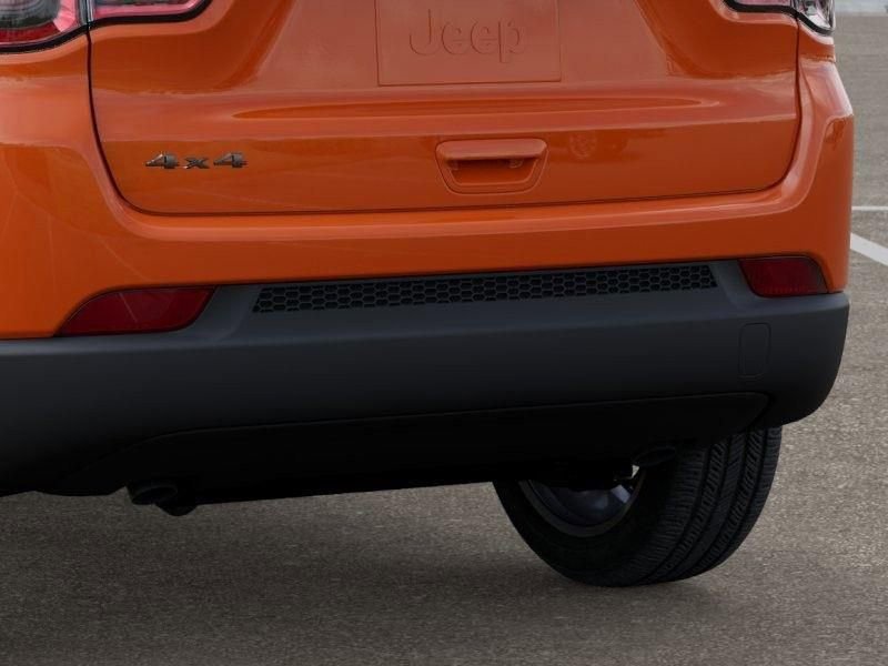 New 2026 Jeep Compass Latitude image 13