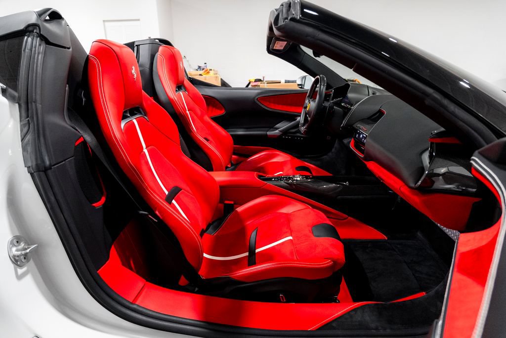 Used 2022 Ferrari SF90 Spider AWD/4WD image 3