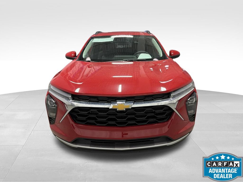 New 2026 Chevrolet Trax LT FWD image 2