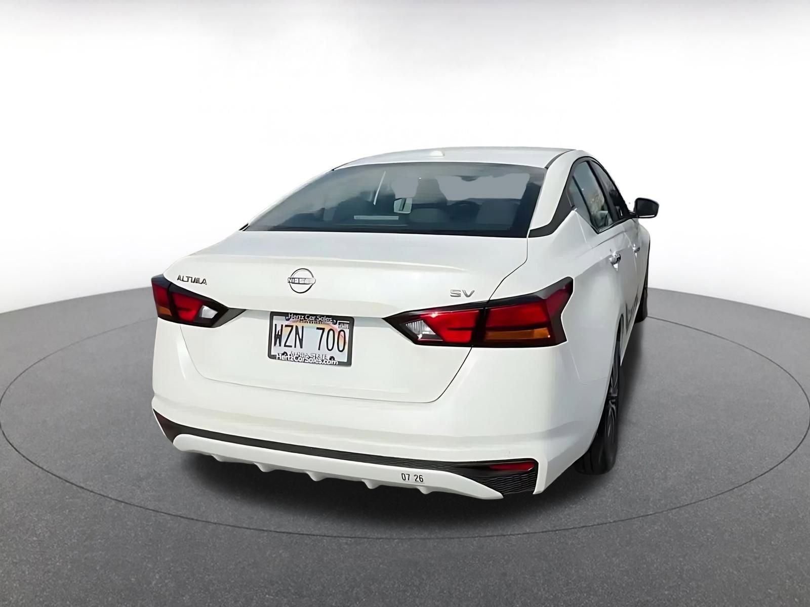 Used 2024 Nissan Altima 2.5 SV image 14